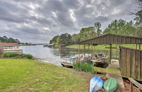 Athens House | Tranquil Lake Athens Home with Deck, Boat Dock & Spa