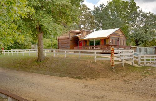 Lake Lafayette House | Pet-Friendly Lake Lafayette Escape with Fire Pit