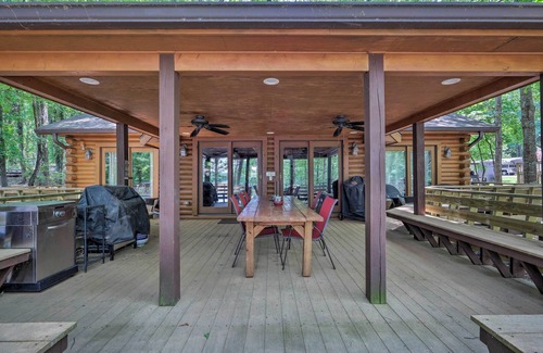 Lake Oconee Cabin | Pet-Friendly Cabin at Lake Oconee with Boat Dock & Views