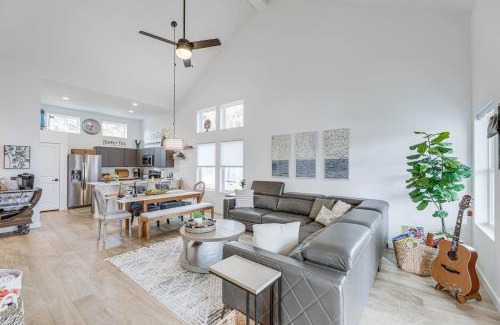 Granite Shoals House | Pet-Friendly Lake LBJ Retreat with Hot Tub & Scenic Deck