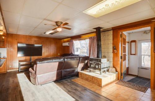Harlowton House | Welcoming Pet-Friendly Home Near Milk River, Malta