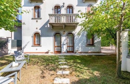 Vicenza Apartment | Modern Pet-Friendly Apartment with Inviting Garden Retreat