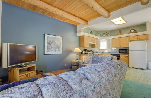 Amalia House | Cozy Pet-Friendly Cabin Retreat in Taos County