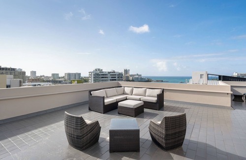 Miramar Apartment | Pet Friendly | Near The Beach | Free Parking | Air Conditioner