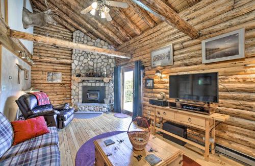 Maplecrest House | Pet-Friendly New York Cabin with Hot Tub & Game Room
