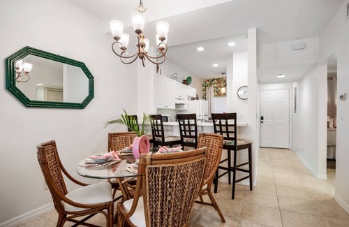 Marco Island Condo | Pet-Friendly Condo with Laundry, WiFi & Beach Gear