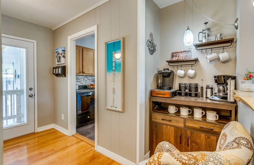 Southeast Pensacola House | Pet-Friendly Pensacola Retreat with Oceanfront Views