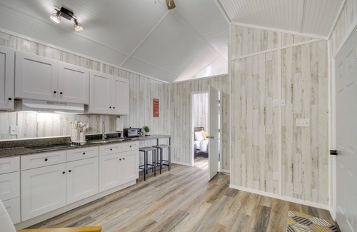 Picayune Cottage | Pet-friendly Picayune Tiny Home Near Space Center!