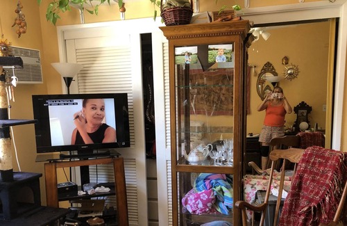 College East House | Pet Friendly Pool House