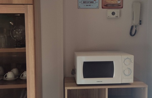 Lugana Apartment | Pet-Friendly Retreat with Private Gardens and Free Wi-Fi