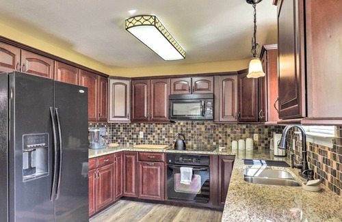 Circle D-KC Estates House | Pet-Friendly Retreat < 5 Mi to Bastrop Lake!