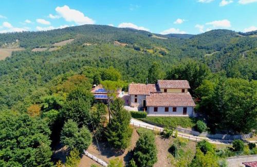 Apecchio House | Discover Belvilla by OYO Il Girasole: Pet-Friendly Retreat