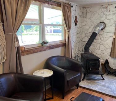 Barnardsville House | Pet-Friendly Rustic Cabin with Scenic Views Near Asheville