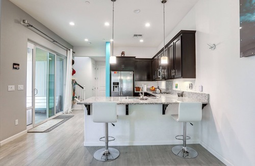North Natomas House | Pet-Friendly Getaway Near Downtown Sacramento Awaits!
