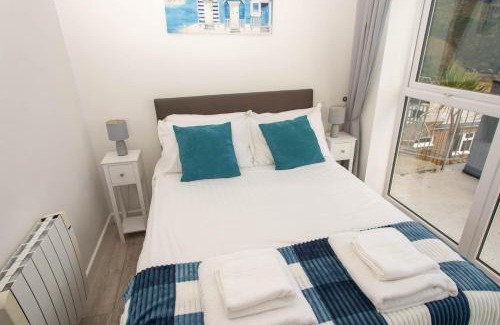 Millendreath Apartment | Pet Friendly Oceanfront Villa Millendreath in Looe
