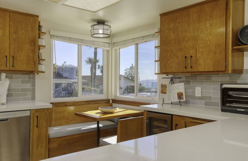 Saint Andrews House | Pet-Friendly Shell Beach House with Great Amenities!