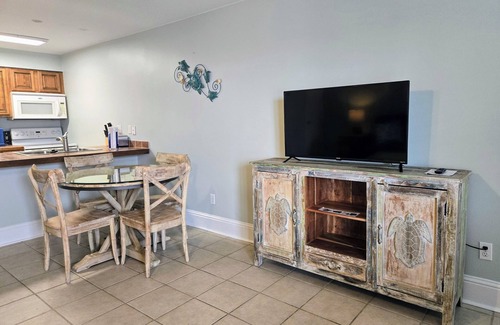 Ono Island Condo | Family-Friendly Pet Escape at Southern Breeze #3