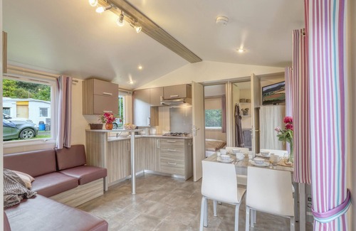 Irrhausen House | Pet friendly (sta)caravan in Irrhausen