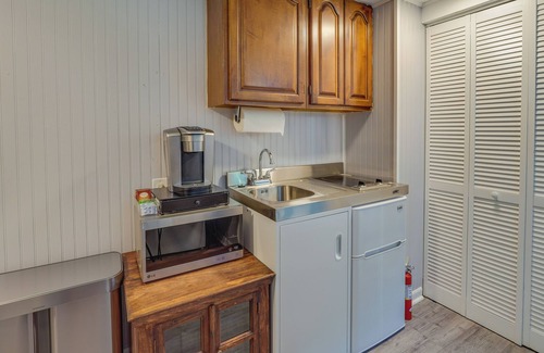Staatsburg Apartment | Cozy Pet-Friendly Staatsburg Studio Steps from State Park