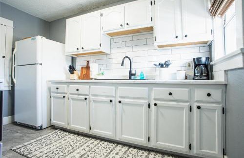 Willmore Apartment | Historic Apartment Near Beach & Downtown with Free Parking