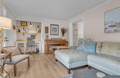 Newport House | Pet-Friendly Retreat Just Steps from the Water