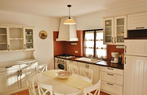 Rovinjsko Selo Villa | Pet-Friendly Stone Villa with Ocean View near Rovinj