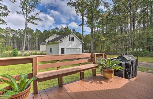 Huger Cottage | Pet-Friendly Suburban Escape with Deck and Grill Awaits!