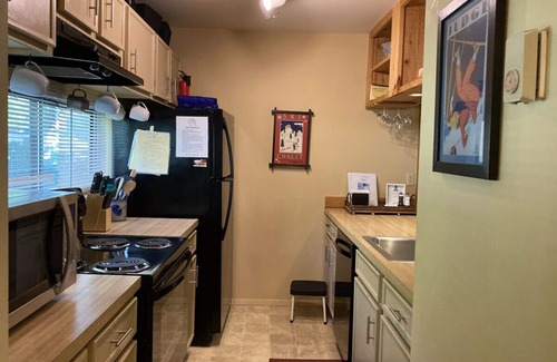 Hidden Valley House | Family-Friendly 3-Story Townhome | Pet Friendly & Pool Access