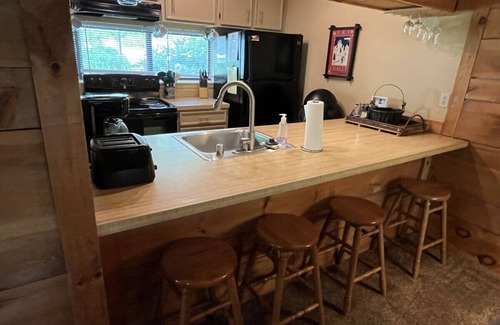 Hidden Valley House | Family-Friendly 3-Story Townhome | Pet Friendly & Pool Access