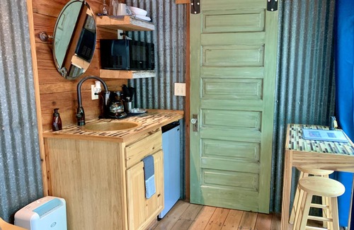 Dahlonega Cabin | Pet-Friendly Eco Cabin Near Downtown Dahlonega - 9.8/10 Rating
