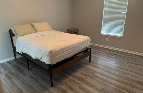 Columbia House | Pet-Friendly SW Home, 13 Mins to Mizzou