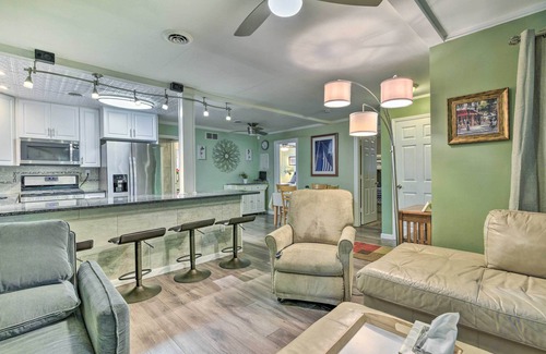 Taylor Cottage | Pet-Friendly Taylor Home with Oceanfront Backyard Retreat