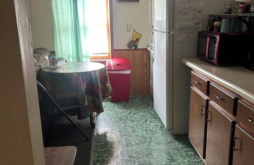 Cornell Apartment | Pet-Friendly Escape at The Stacker near Brunet Island Park