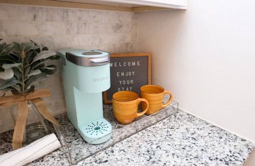 Villa Heights Apartment | Cozy Tiny House Near Light Rail & Optimist Food Hall