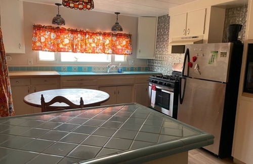 Apache Junction House | Pet-Friendly Haven with Pool, Spa & Perfect 10/10 Rating
