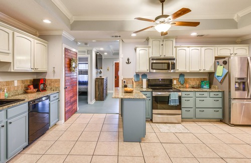 Fort Walton Beach House | Pet-Friendly Fort Walton Beach Retreat with Pool & Ocean View