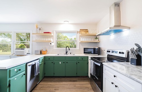 Shenandoah House | Scenic Retreat with Pool, Spa & Family-Friendly Amenities