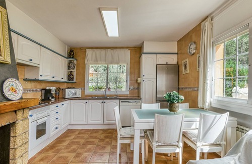 Begur Villa | Guest Rated: Villa Casa Dolores - Pet-Friendly Retreat