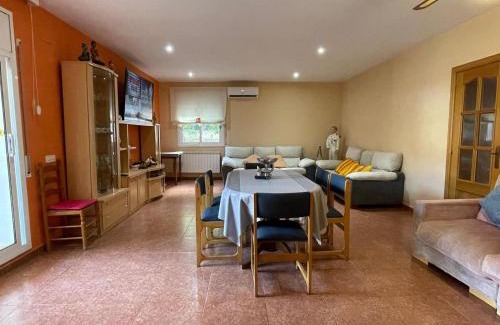 El Vendrell House | Relax at Belvilla by OYO Casa Crepuscle - 4 Star Retreat