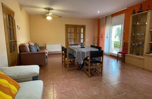 El Vendrell House | Relax at Belvilla by OYO Casa Crepuscle - 4 Star Retreat