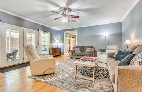 Vilonia House | Welcoming Vilonia Home: Pet-Friendly with Fenced Yard!