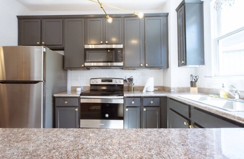 Metropolitan House | Pet-Friendly Retreat with Backyard Near Starland District