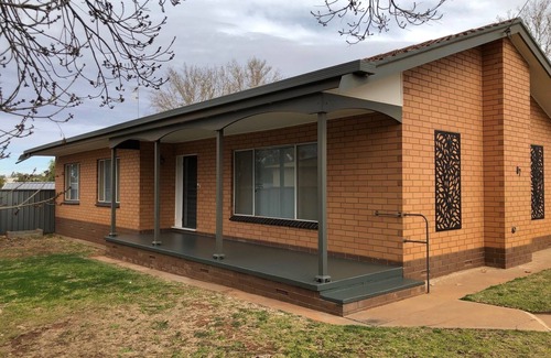 Gol Gol House | Pet-Friendly Retreat Steps from the Magnificent Murray River