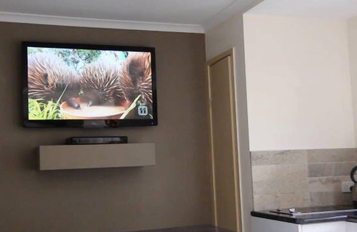 Labrador Apartment | Pet-Friendly Waterfront Apartment with Ocean Views