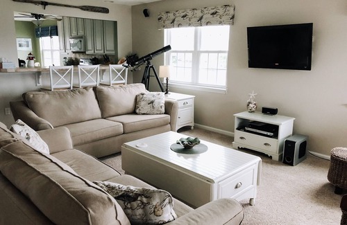 Ocean View Condo | Pet-Friendly Retreat with Ocean Views in Bethany Bay