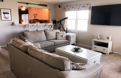 Ocean View Condo | Pet-Friendly Retreat with Ocean Views in Bethany Bay