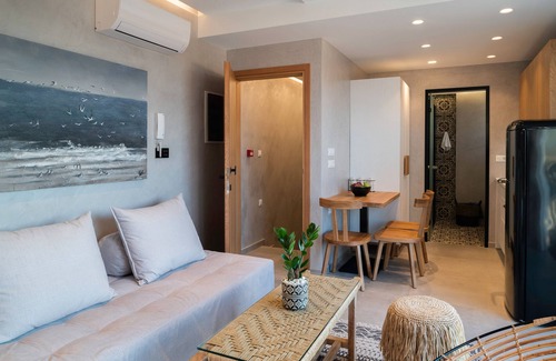 Old Town Rethymnon Apartment | Highly Rated Petalo Suites with Spa & Family Amenities