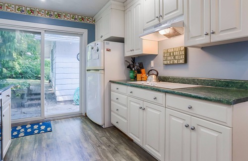 Penn Yan Cottage | Pete's Place:"Perfect Spot for an Affordable Lakeside Vacation"