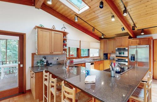 Mineral House | Experience Peter's Folly: Family-Friendly and Top Rated