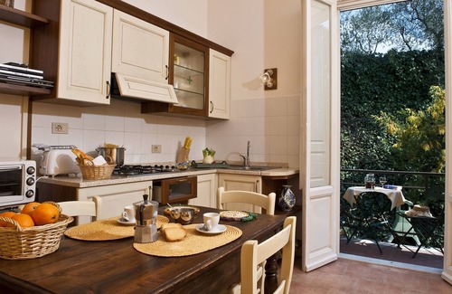 Poggibonsi Apartment | Discover PETIROSSO: Quaint Apt Near Tuscany’s Gems